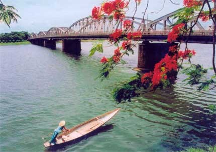 Hue city tour 1 day